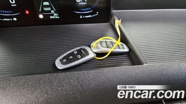 Hyundai Staria id 2916367 из Кореи 8