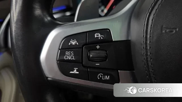 BMW 5 Series (G30) id 3698518 из Кореи 8