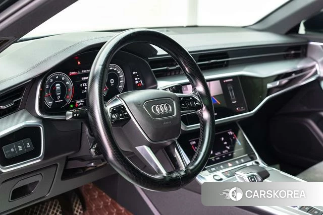 Audi A6L id 4271981 из Китая 8