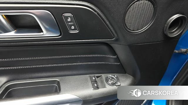 Ford Mustang id 3839769 из Кореи 8