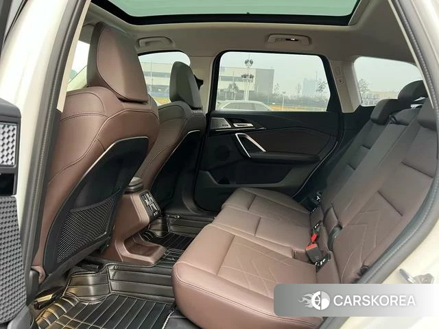 BMW X1 id 4297415 из Китая 8
