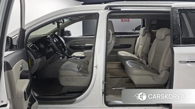 Kia All New Carnival id 3651936 из Кореи 8