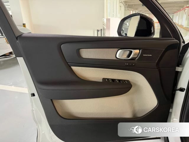 Volvo XC40 id 4394236 из Кореи 8