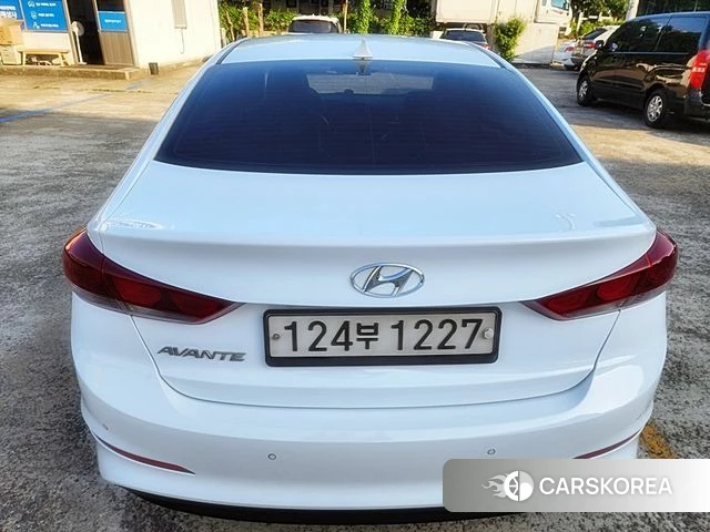 Hyundai Avante AD id 4367715 из Кореи 8