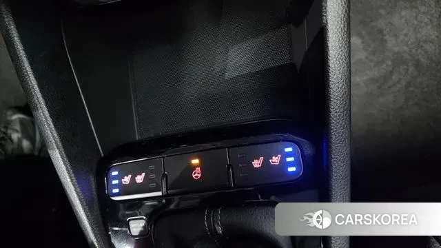 Kia Stonic id 3038705 из Кореи 8