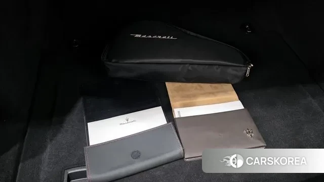 Maserati Ghibli id 3007605 из Кореи 8