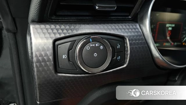 Ford Mustang id 3814034 из Кореи 8