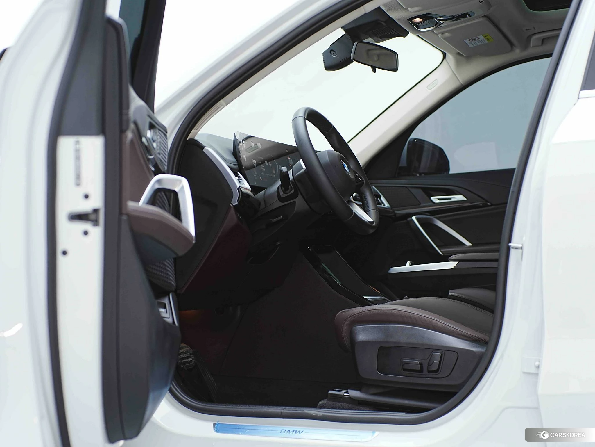BMW X1 id 4510945 из Китая 8