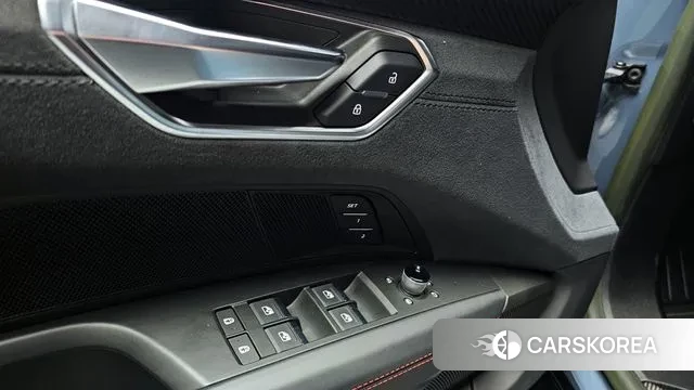 Audi RS e-Tron GT id 3539359 из Кореи 8