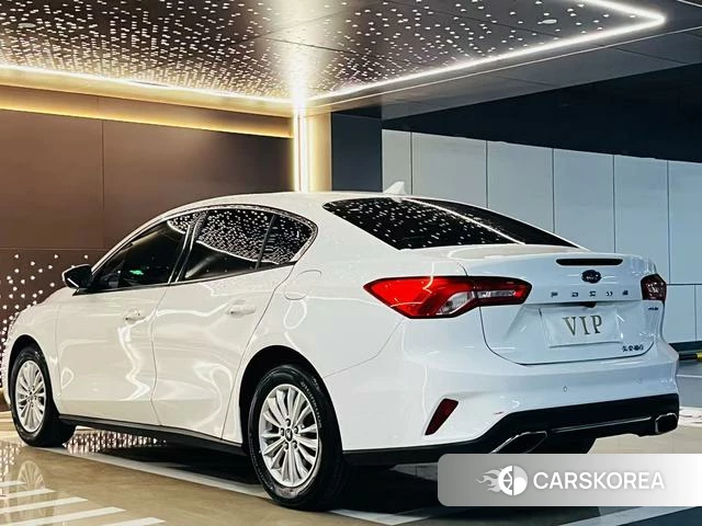 Ford Fox id 4208934 из Китая 8