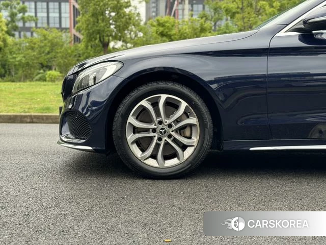Mercedes-Benz Class C id 4211016 из Китая 8