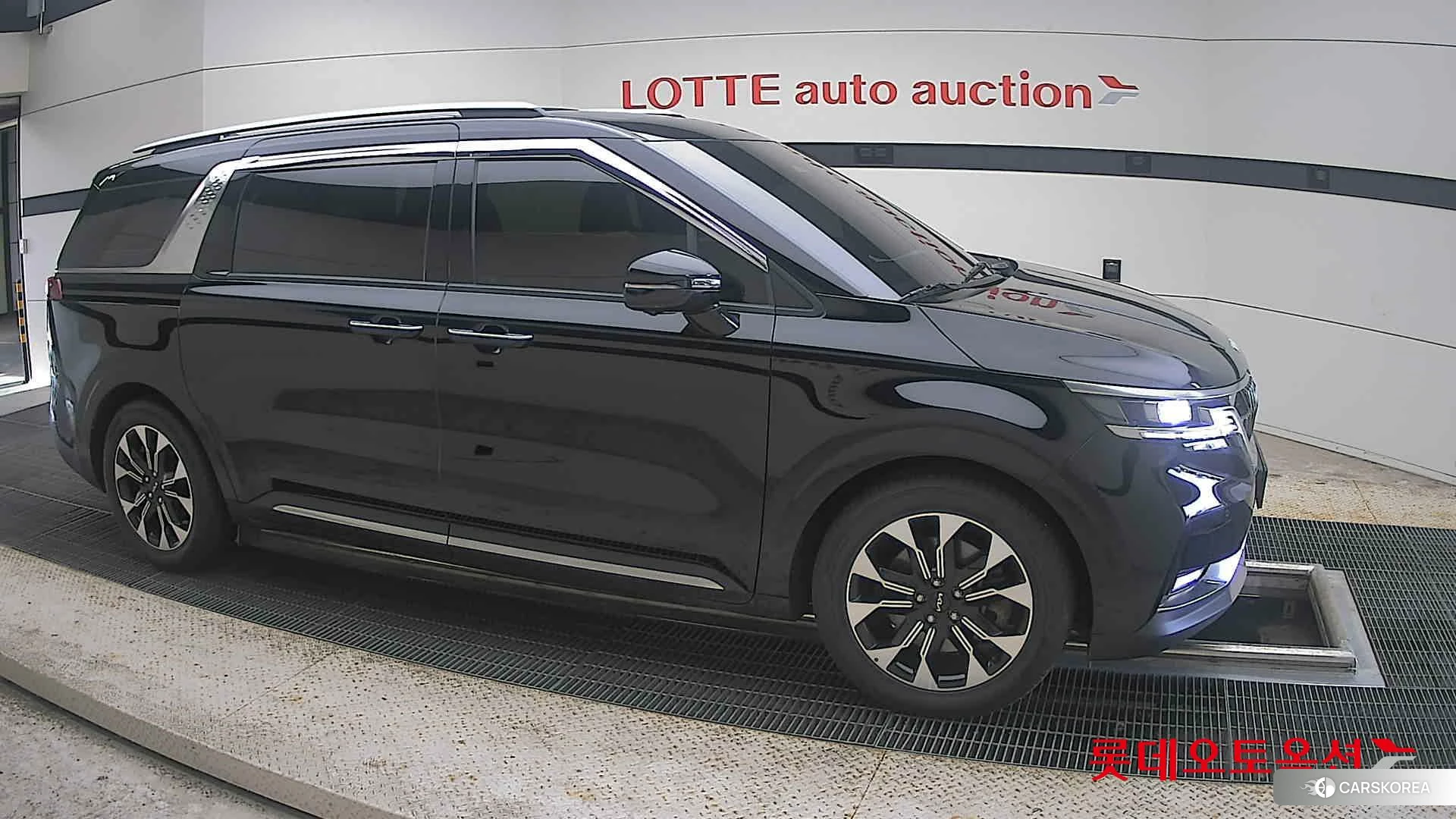 Kia Carnival id 4504365 из Кореи 8
