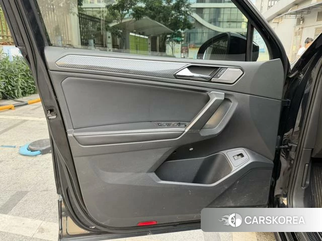 Volkswagen Tiguan L id 4273708 из Китая 8