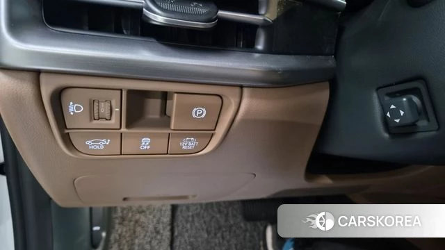 Hyundai Grandeur Hybrid (GN7) id 4890348 из Кореи 8