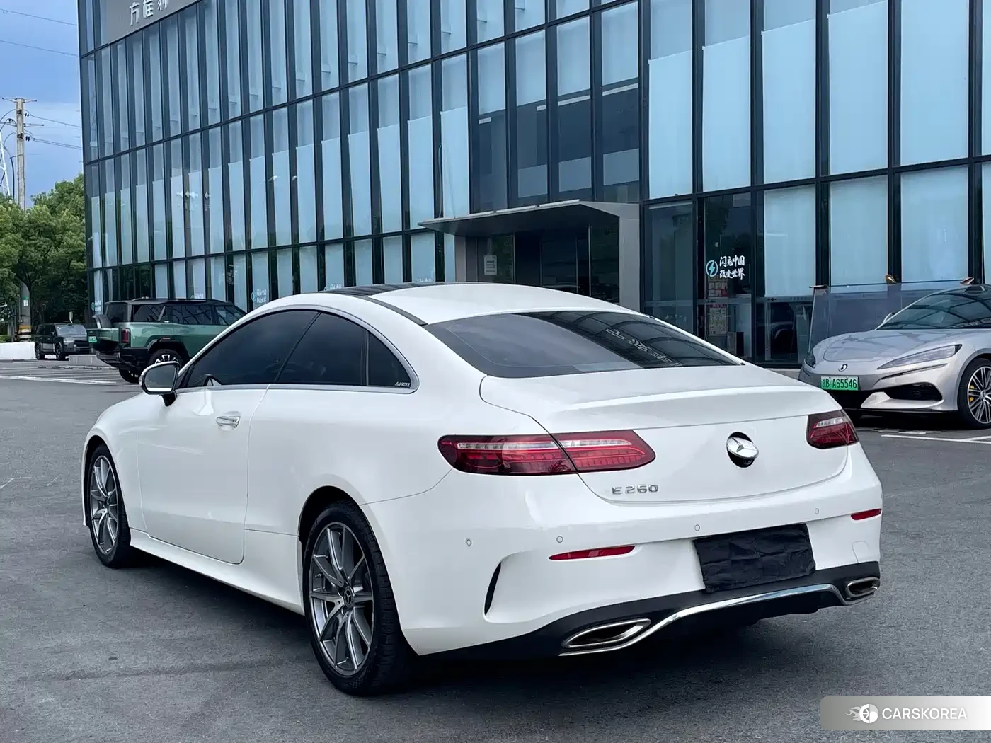 Mercedes-Benz E-Class id 4606993 из Китая 8