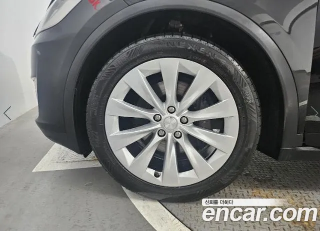 Tesla Model X id 2762760 из Кореи 8