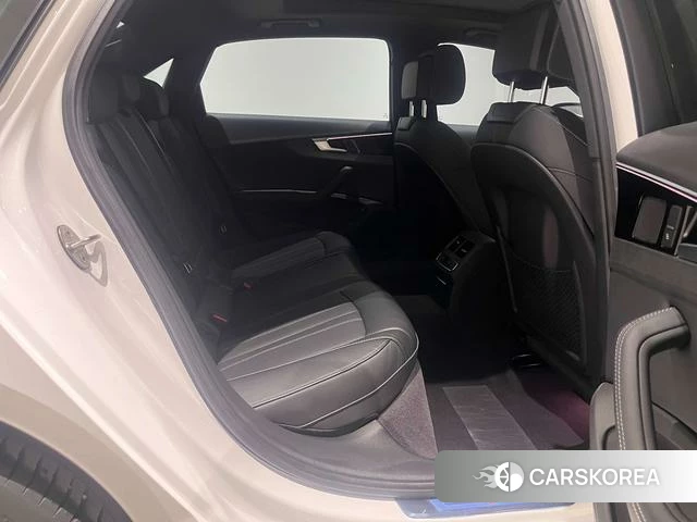 Audi A4L id 4214545 из Китая 8