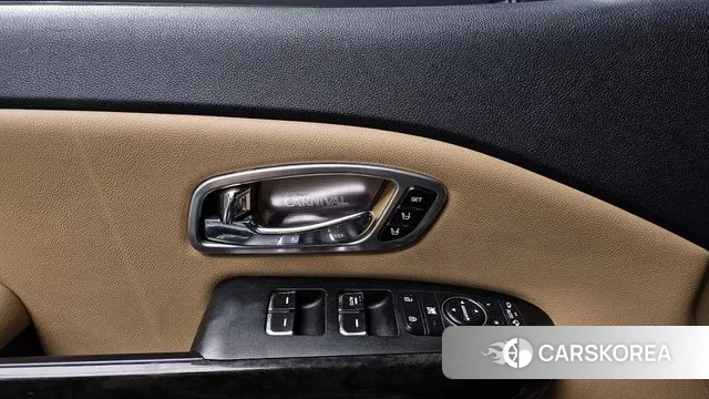 Kia The New Carnival id 3060886 из Кореи 8