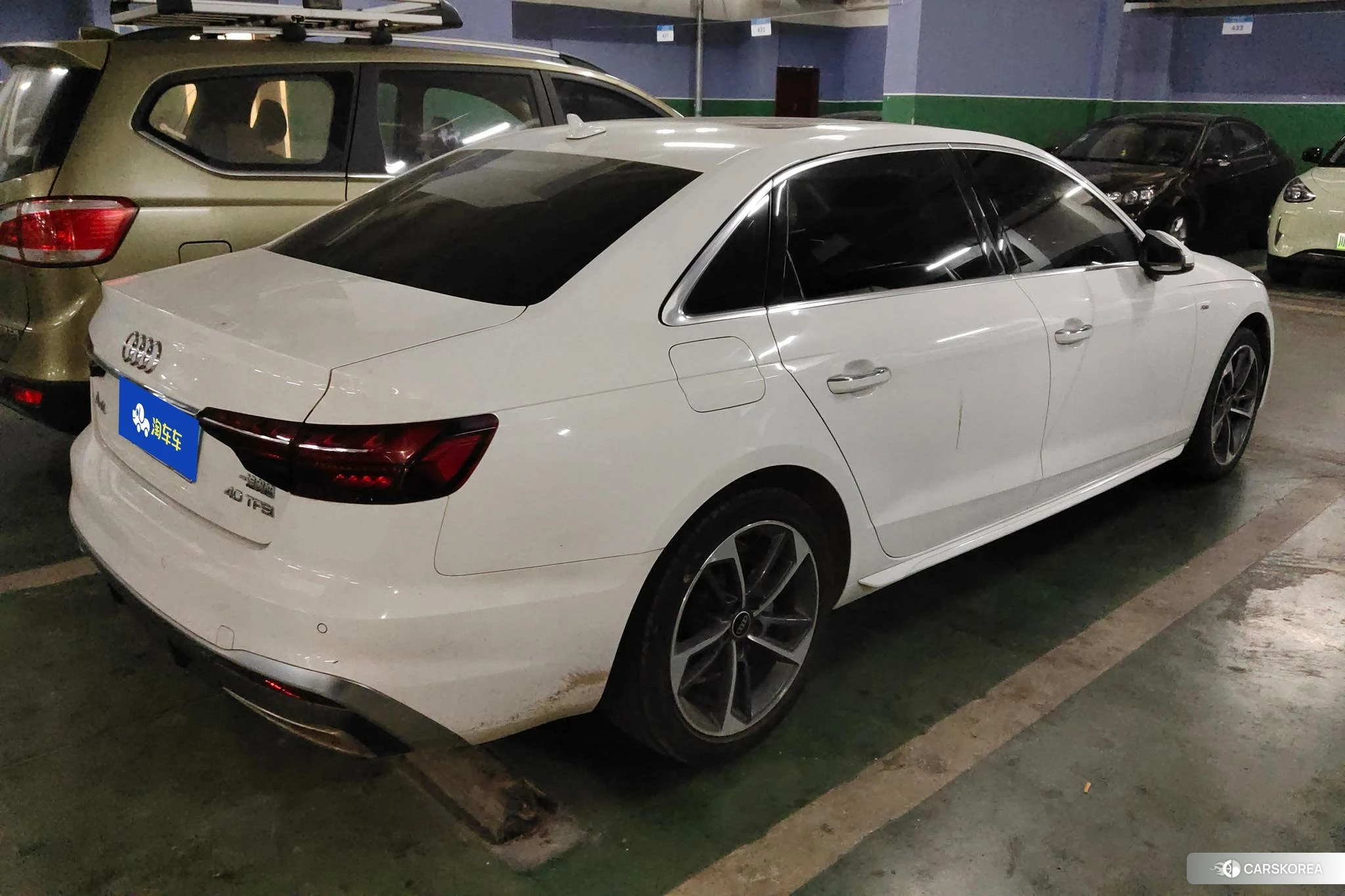Audi A4L id 4461641 из Китая 8