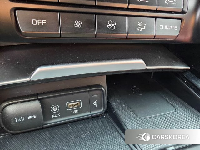 Kia Stinger id 3808264 из Кореи 8