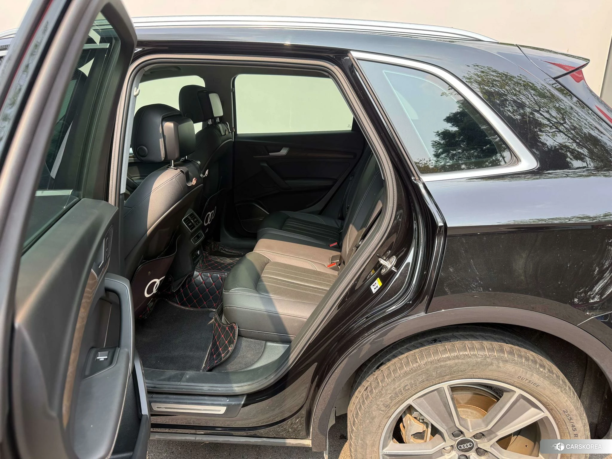 Audi Q5L id 4440952 из Китая 8
