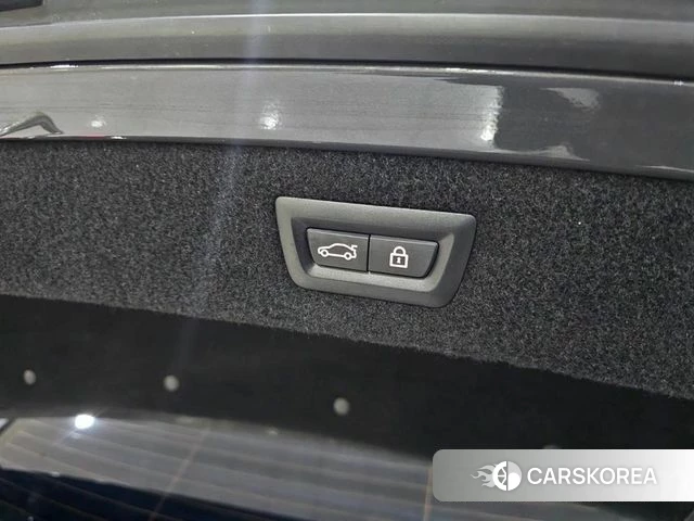 BMW M8 (G15) id 3856546 из Кореи 8