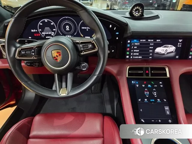 Porsche Taycan id 3098152 из Кореи 8