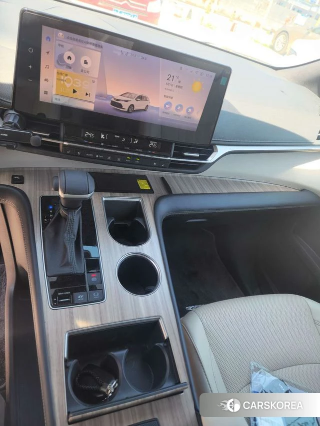 Toyota Saina id 4278873 из Китая 8