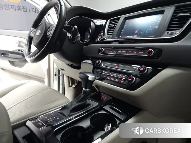 Kia All New Carnival id 3229784 из Кореи 8