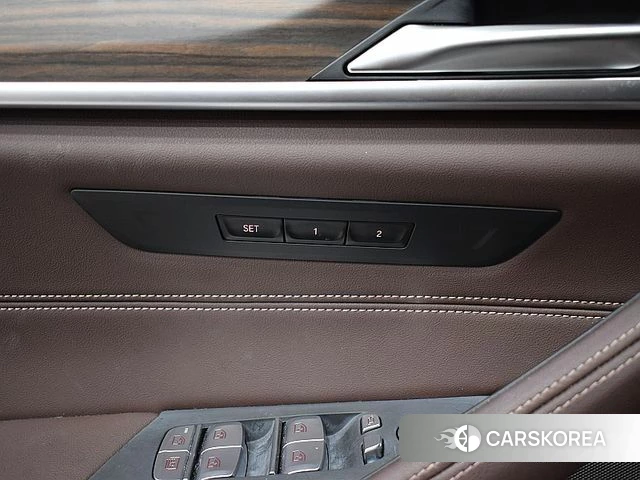 BMW 5 Series (G30) id 4646393 из Кореи 8