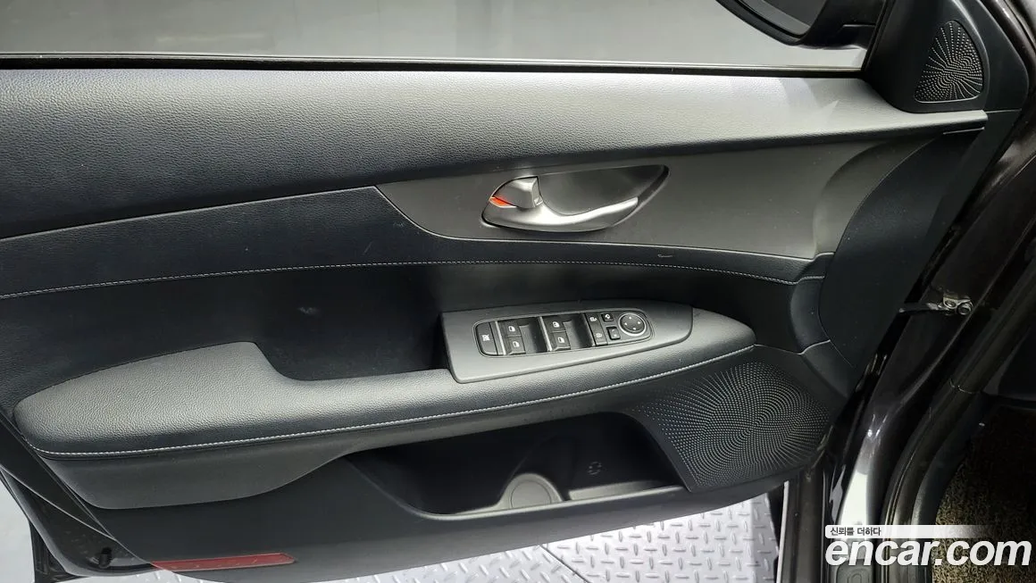 Kia Come New K3 id 1696207 из Кореи 8