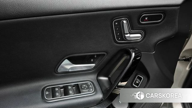 Mercedes-Benz A-Class W177 id 3879237 из Кореи 8