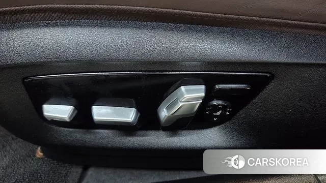 BMW 5 Series (G30) id 3543749 из Кореи 8