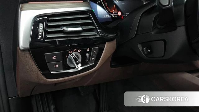 BMW 6 Series GT (G32) id 3936368 из Кореи 8