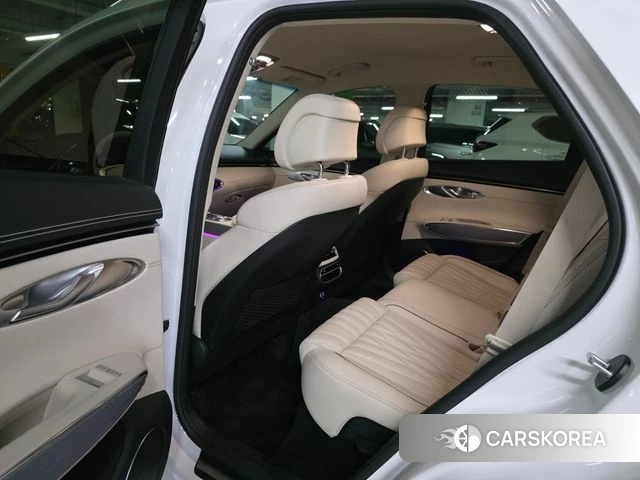 Genesis GV70 id 4494792 из Кореи 8