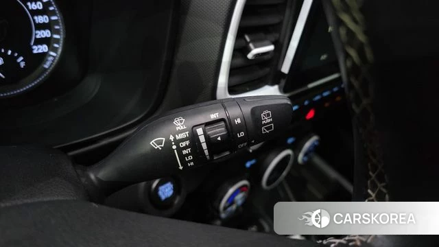 Hyundai Venue id 4196608 из Кореи 8