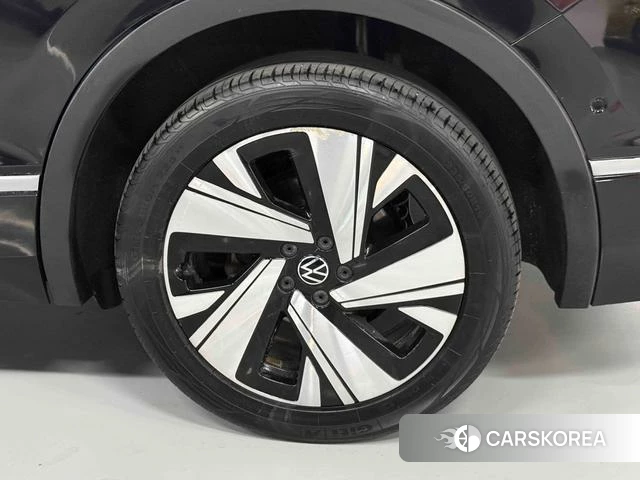Volkswagen Tiguan L id 4274295 из Китая 8