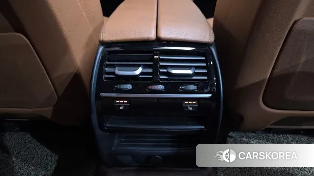 BMW 5 Series (G30) id 3703894 из Кореи 8