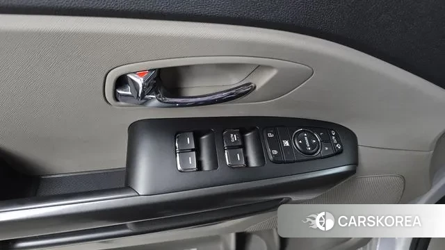 Kia The New Carnival id 3742504 из Кореи 8