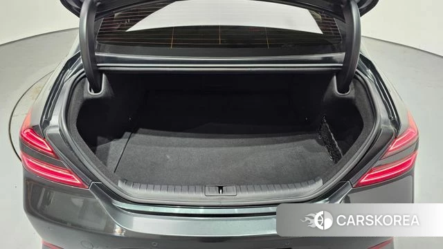 Genesis The New G70 id 3954788 из Кореи 8