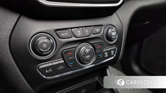 Jeep Cherokee (KL) id 3034115 из Кореи 8