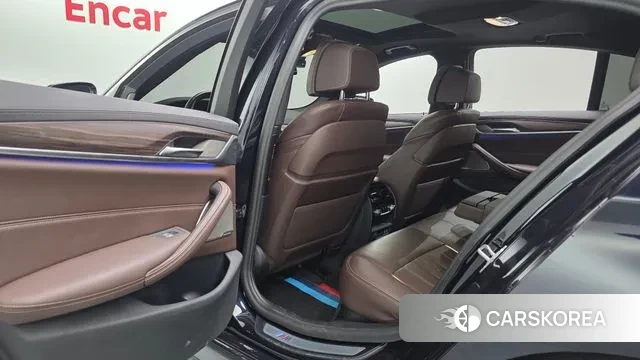 BMW 5 Series (G30) id 3395614 из Кореи 8