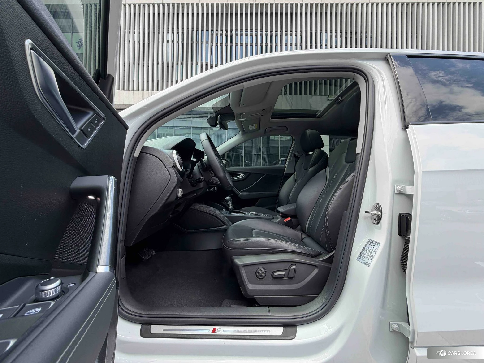 Audi Q2L id 4513840 из Китая 8