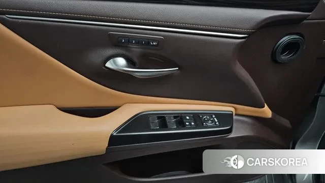 Lexus ES300h 7th generation id 3588371 из Кореи 8