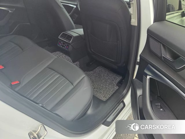 Audi A6 (C8) id 3893319 из Кореи 8