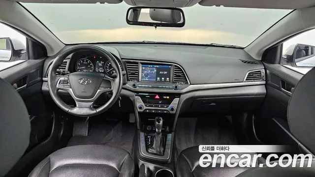 Hyundai Avante AD id 2687704 из Кореи 8