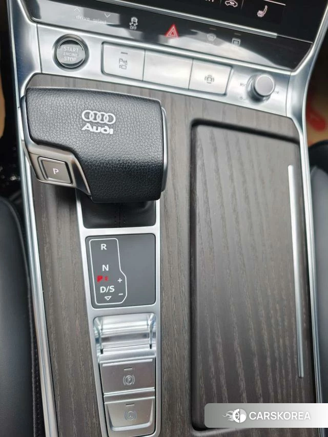 Audi A6L id 4353105 из Китая 8