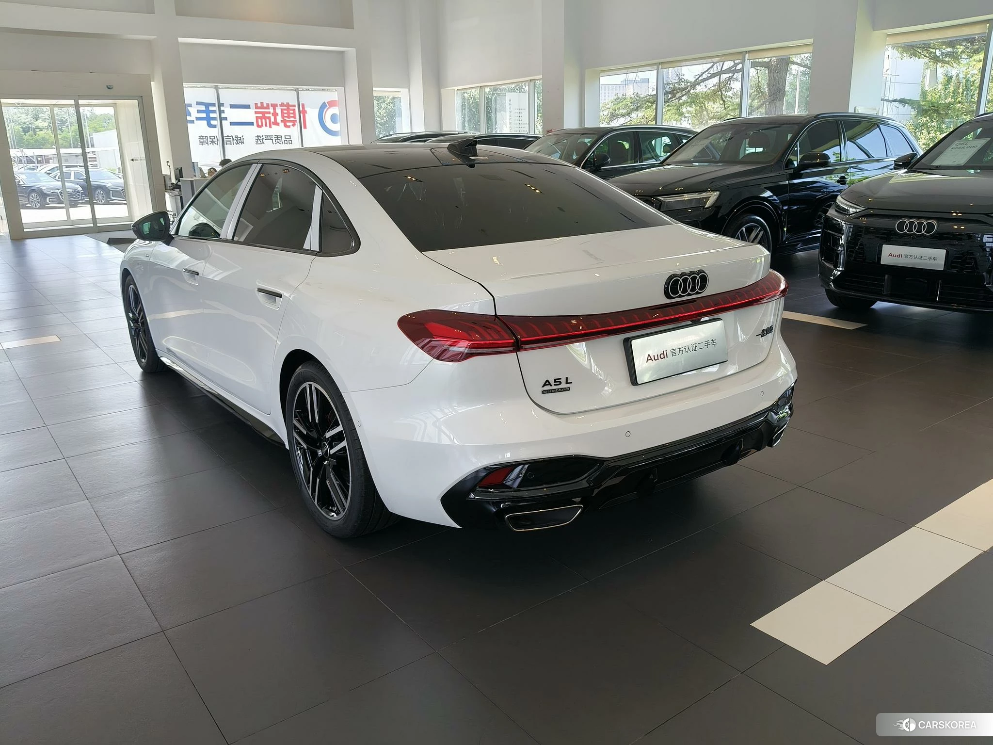 Audi A5L id 4492861 из Китая 8