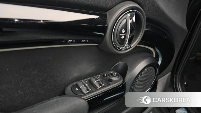 Mini Cooper id 3851651 из Кореи 8