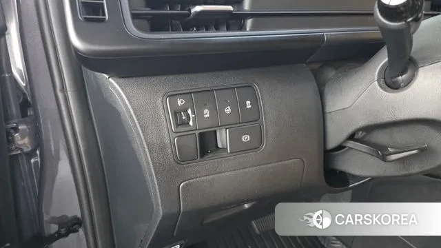 Hyundai Staria id 3739272 из Кореи 8